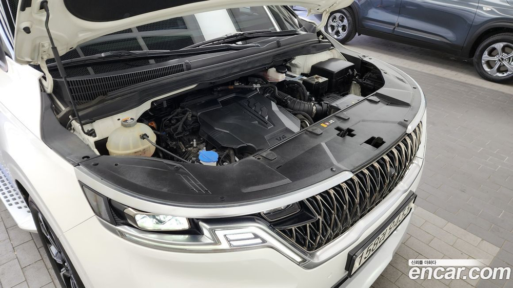 Kia Carnival (Sedona) 4 Generation Бензин 7-и местный High Limousine (04.2021)