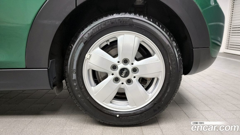 Mini Cooper 5 дверей Basic (03.2020)