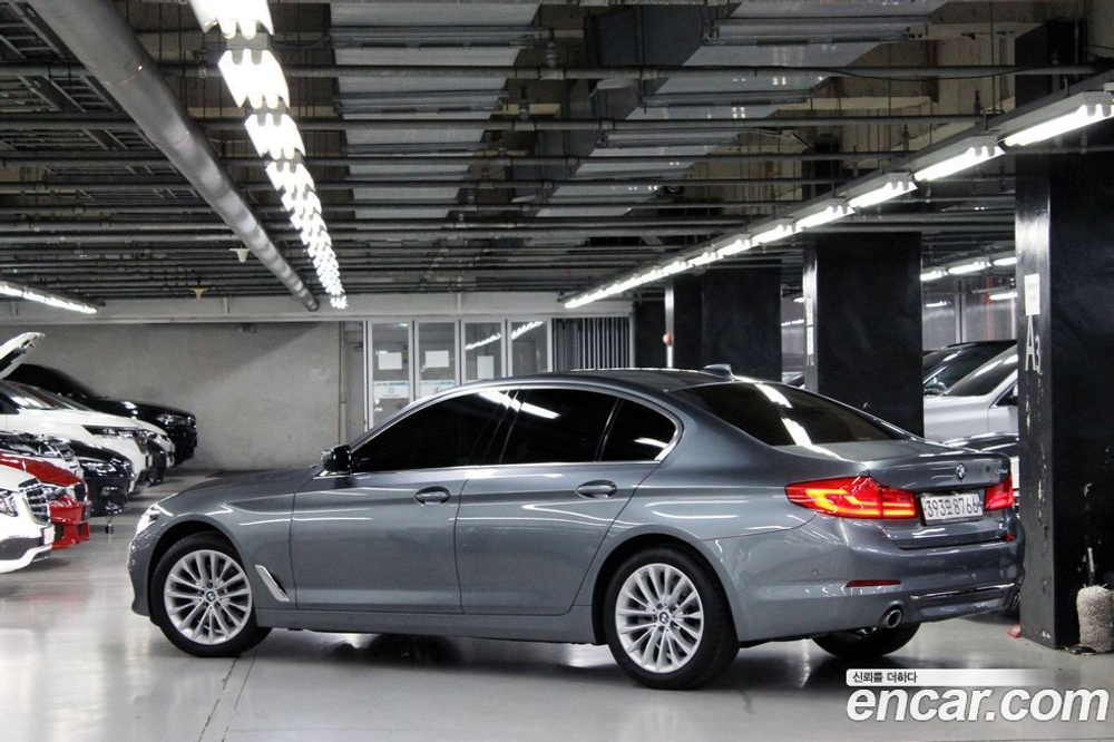 BMW 5 Series (G30) 520d Luxury Plus (09.2019)