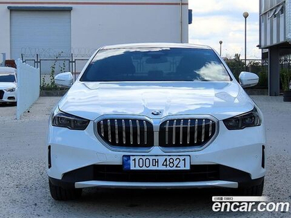 BMW 5 Series (G60) 530i xDrive (12.2023)
