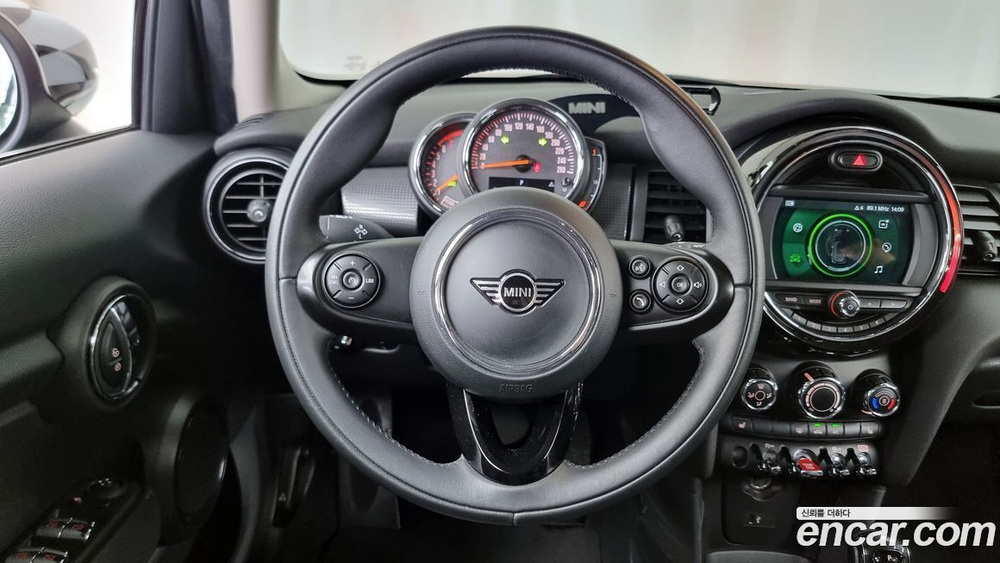 Mini Cooper 5 даерей Basic (06.2020)
