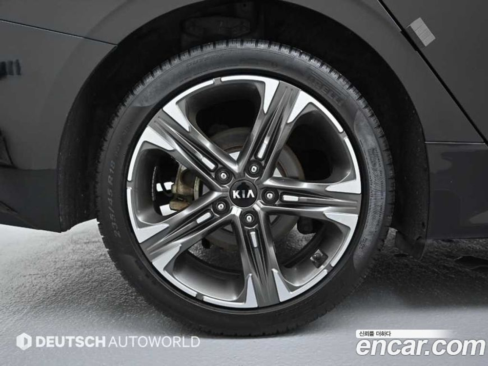Kia K5 (Optima) 3 Generation 2.0 (05.2020)