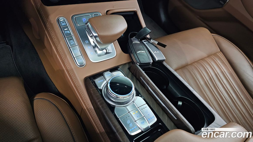 Genesis G90 3.8 AWD (06.2021)