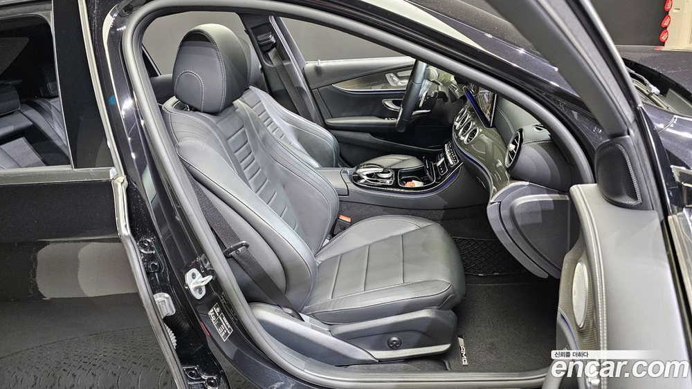 Mercedes-Benz E-Class W213 E350 4MATIC AMG Line (11.2019)
