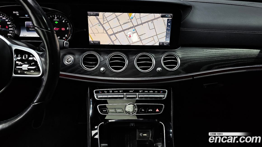 Mercedes-Benz E-Class W213 E220d 4MATIC Exclusive (03.2020)
