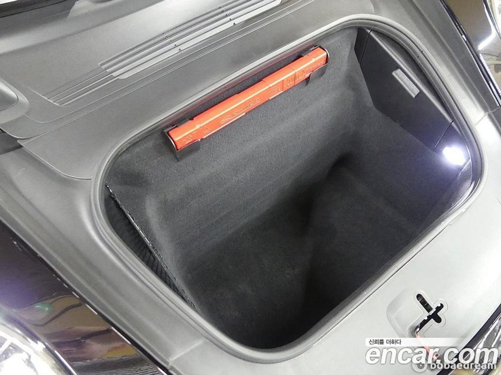 Porsche 911 (992) Carrera 4 (05.2020)