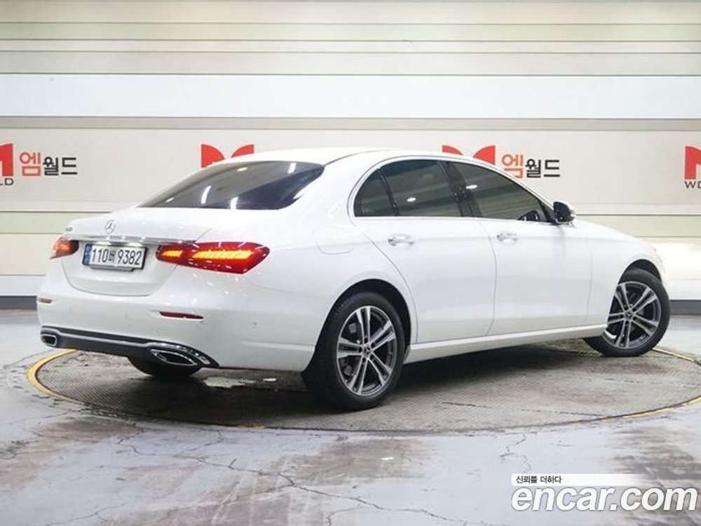 Mercedes-Benz E-Class W213 E250 Avangarde (11.2023)