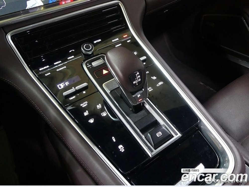 Porsche Panamera (971) 3.0 AWD Executive (02.2020)