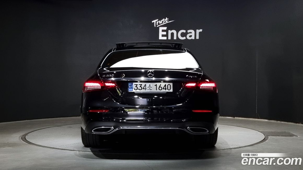 Mercedes-Benz E-Class W213 E350 4MATIC AMG Line (04.2022)