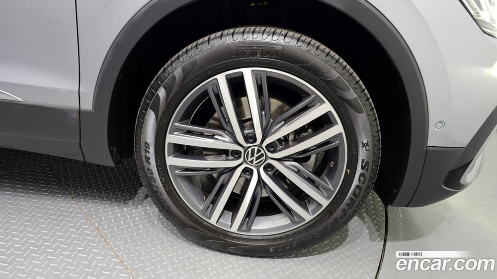 Volkswagen Tiguan Allspace 2.0 TSI Prestige (12.2022)