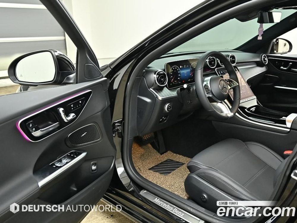 Mercedes-Benz C-Class W206 C300 4MATIC Avangarde (12.2023)