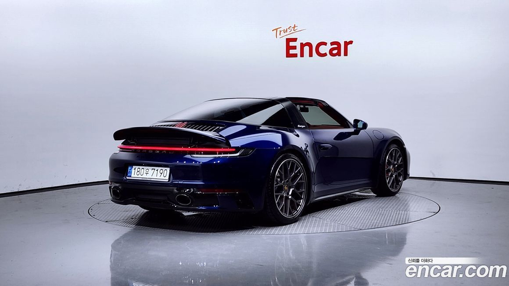 Porsche 911 (992) 타르가 4S (04.2022)
