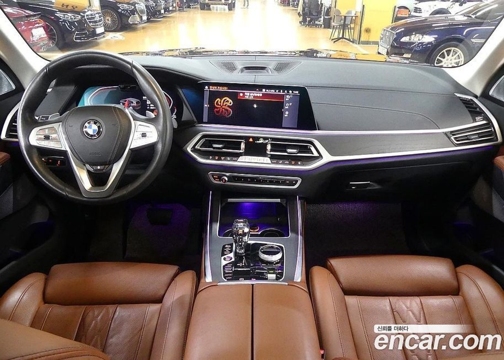 BMW X7 (G07) xDrive 40i Design Pure Excellence 7-и местный (01.2022)