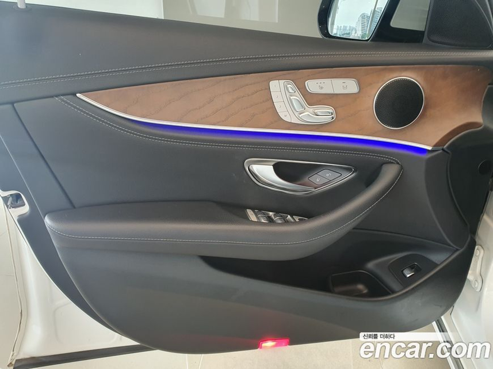 Mercedes-Benz E-Class W213 E220d 4MATIC Exclusive (10.2019)