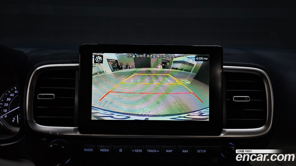 Hyundai Venue 1.6 Fluxe (09.2020)