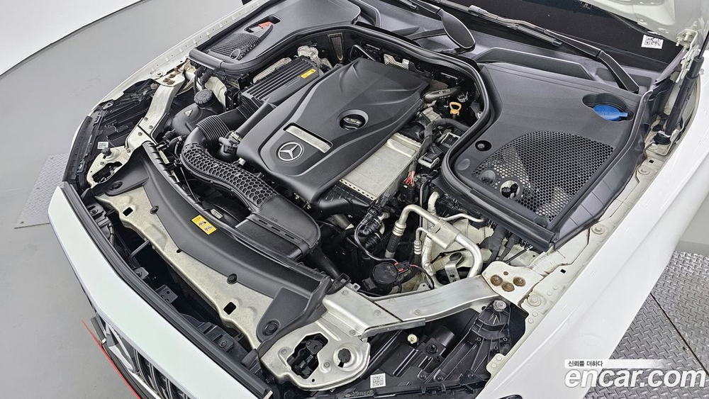 Mercedes-Benz E-Class W213 E250 Avangarde (11.2019)