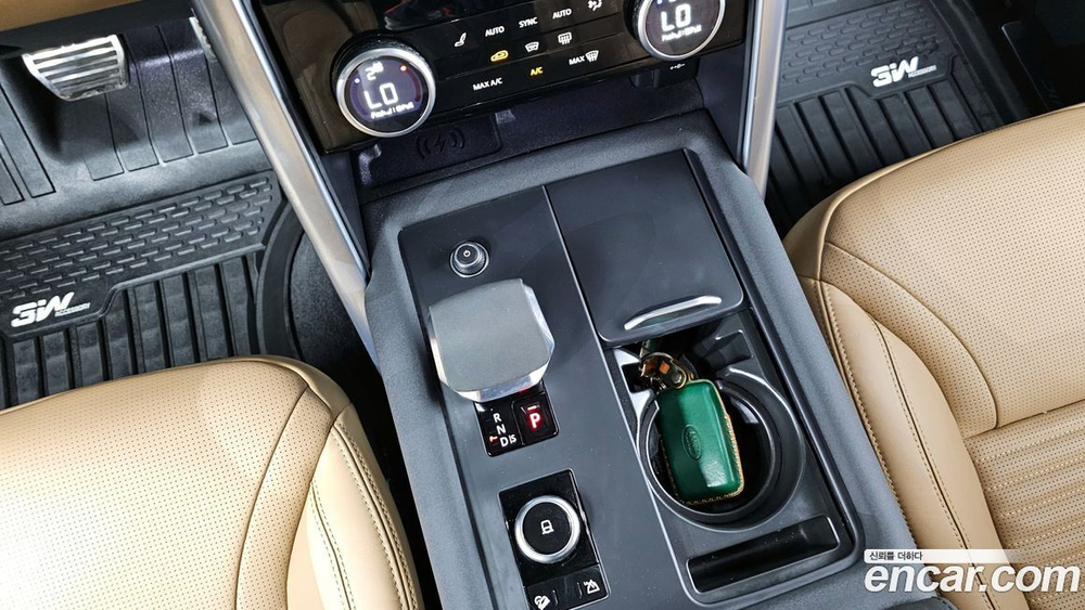 Land Rover Discovery 5 D300 R-Dynamic HSE (10.2022)
