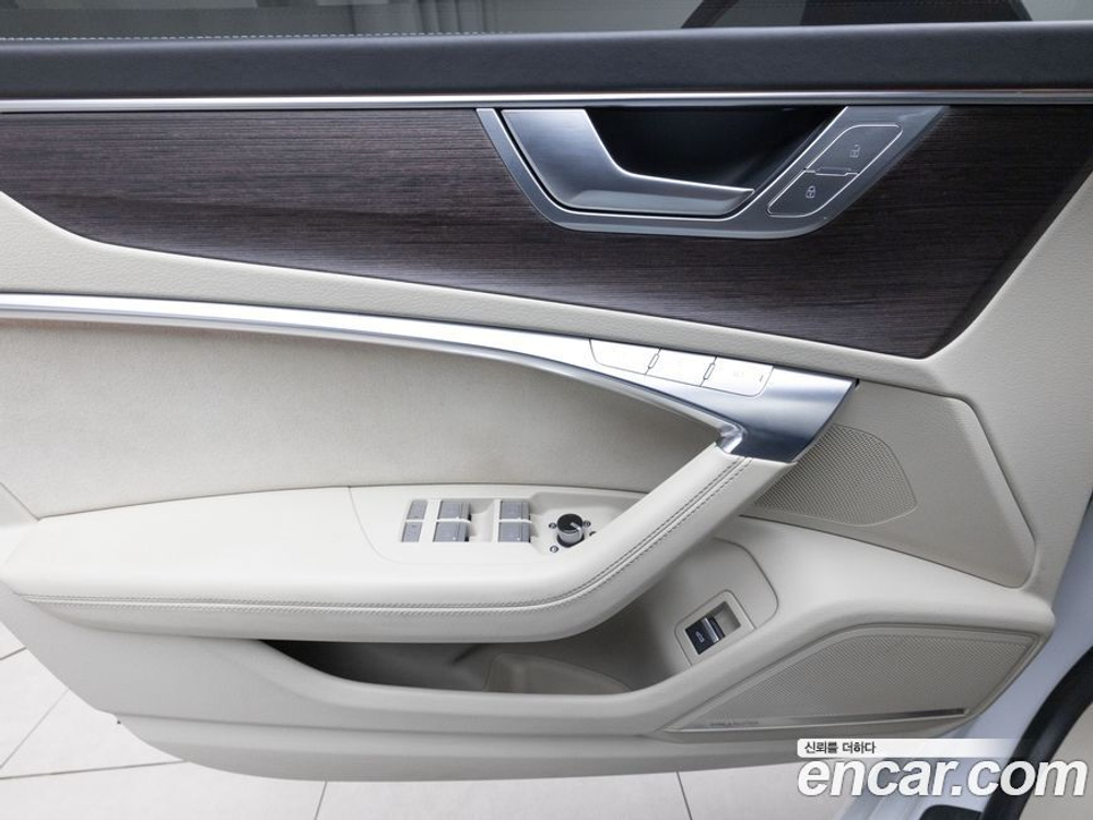 Audi A7 (4K) 55 TFSI Quattro Premium (12.2021)