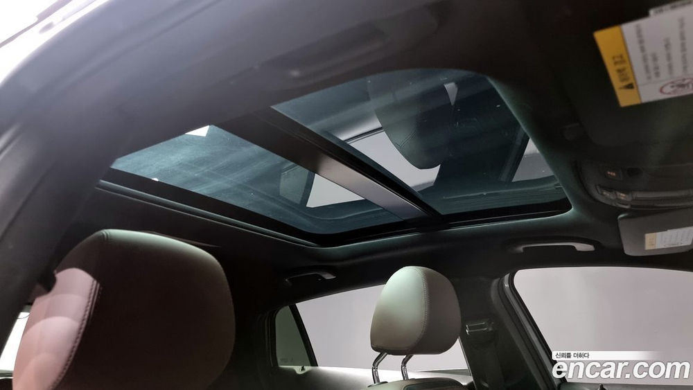 Infiniti Q30 2.0 카페 틱 (11.2019)