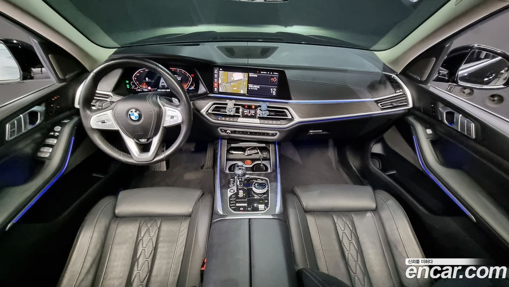 BMW X7 (G07) xDrive 40i Design Pure Excellence 7-и местный (03.2021)