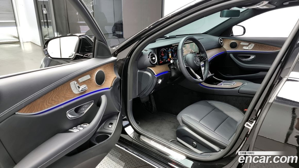 Mercedes-Benz E-Class W213 E250 Exclusive (09.2023)