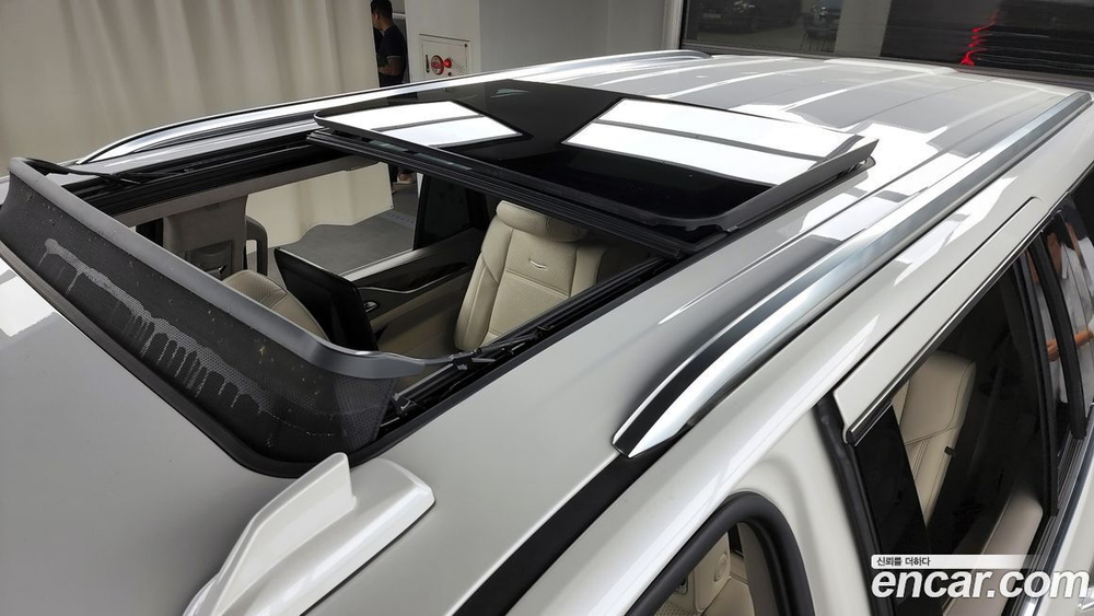 Cadillac Escalade 5 Generation 6.2 (08.2021)