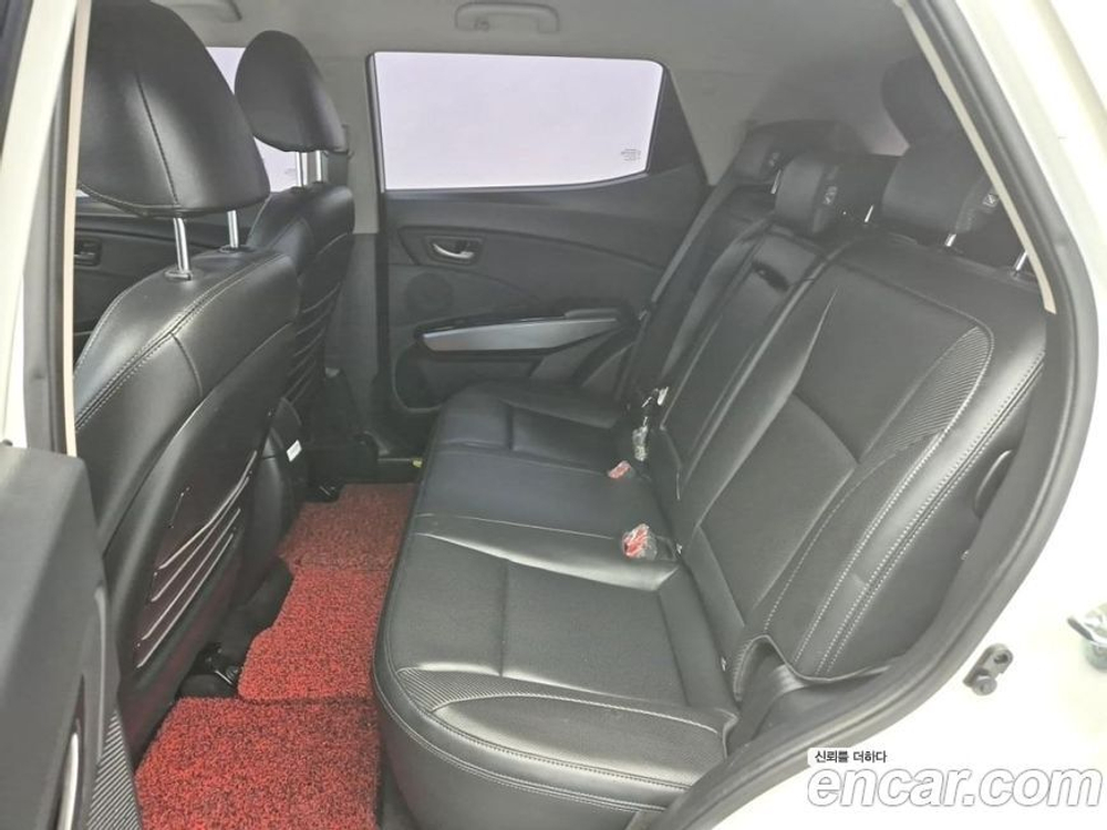 KG Mobility (Ssangyong) Very New Tivoli Дизель 1.6 2WD (12.2019)