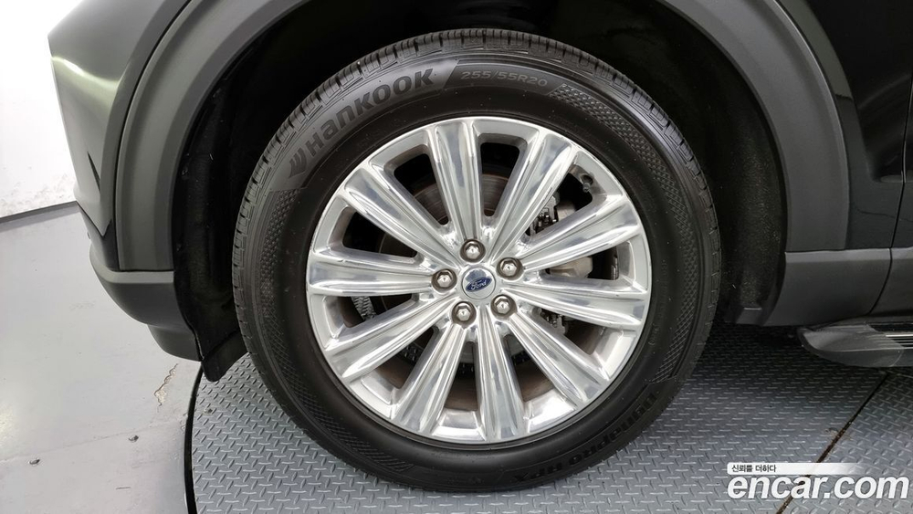 Ford Explorer 6 Generation 2.3 Limited 4WD (06.2020)