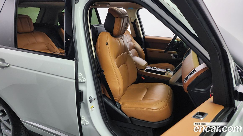 Land Rover Range Rover 4 Generation 4.4 SDV8 AB Дизель (09.2019)
