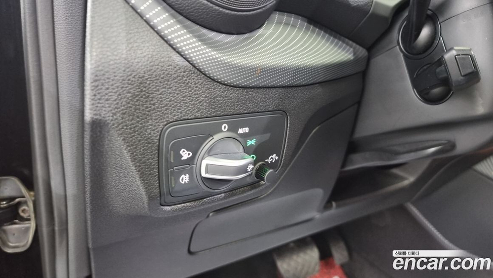 Audi Q2 35 TDI Premium (12.2020)