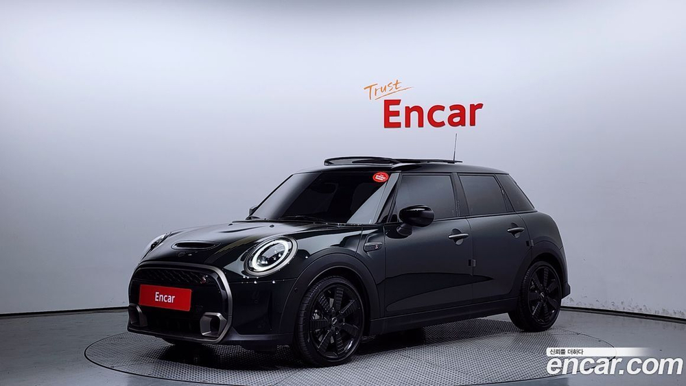 Mini Cooper S 5 дверей Resolute Editions (09.2022)