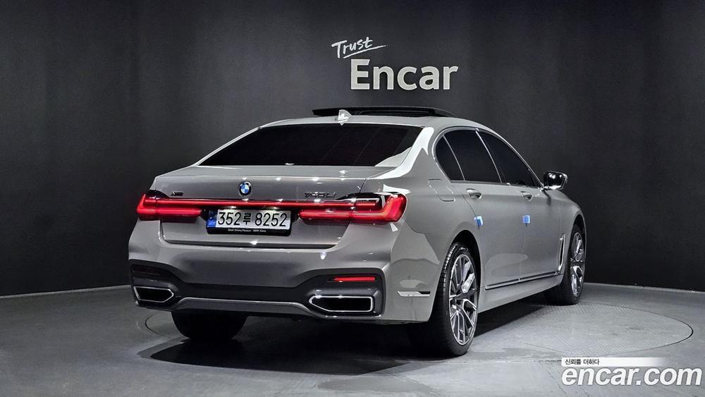 BMW 7 Series (G11) (06.2022)