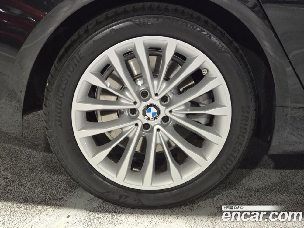 BMW 5 Series (G30) 520i Luxury (05.2023)
