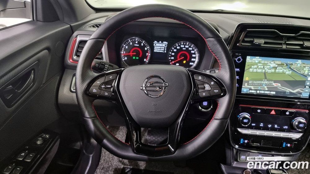 KG Mobility (Ssangyong) Very New Tivoli Бензин 1.5 2WD (11.2020)