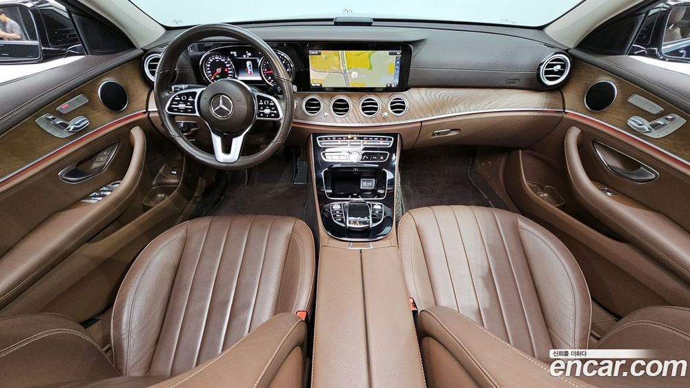Mercedes-Benz E-Class W213 E220d Exclusive (08.2019)