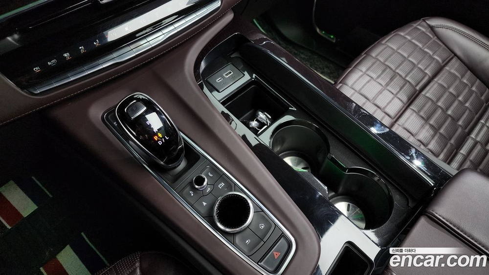 Cadillac Escalade 5 Generation 6.2 (06.2022)