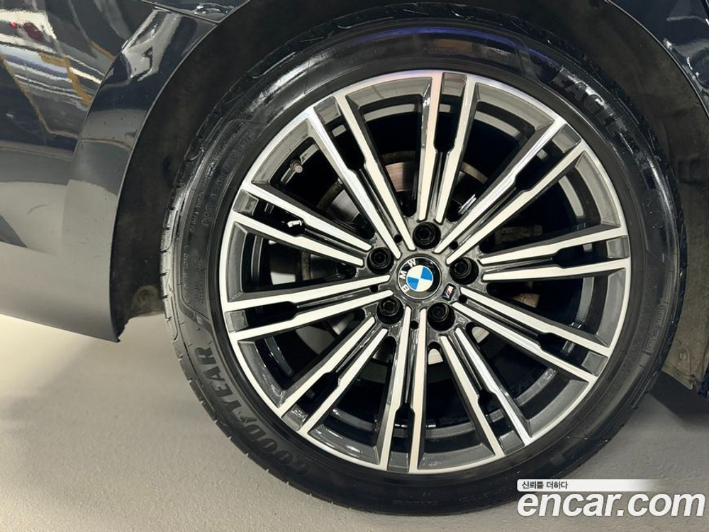 BMW 3 Series (G20) 320i M Sports (08.2021)