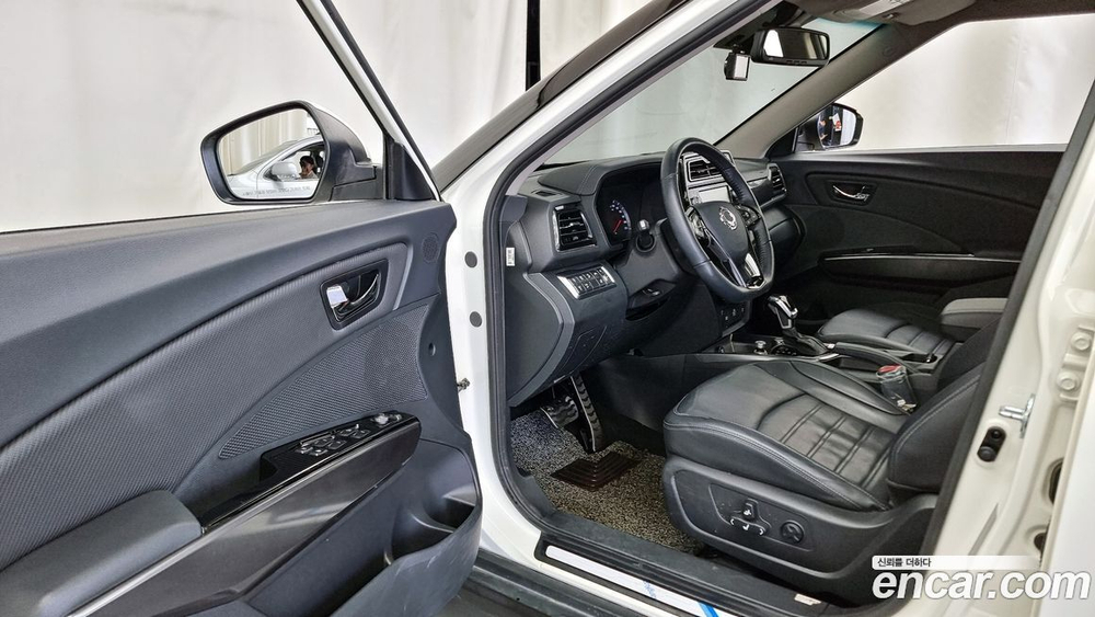 KG Mobility (Ssangyong) Very New Tivoli Бензин 1.5 2WD (09.2019)
