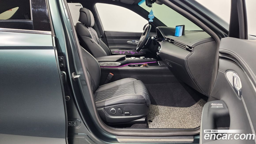 Genesis GV70 2.5T Бензин AWD (05.2021)