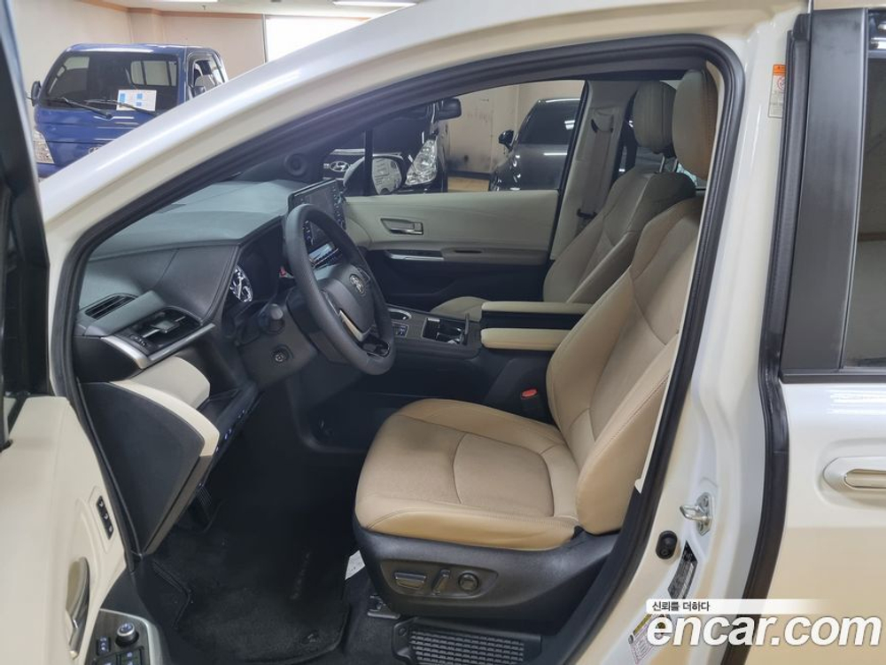 Toyota Sienna 4 Generation 2.5 Hybrid AWD (03.2023)