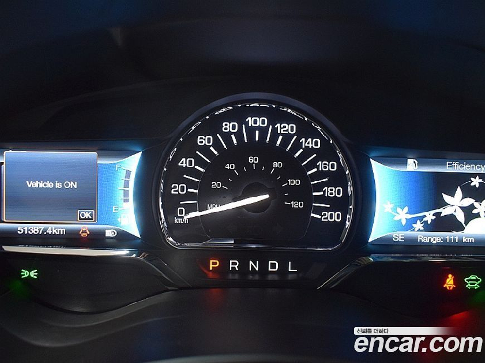Lincoln New MKZ Hybrid (10.2019)