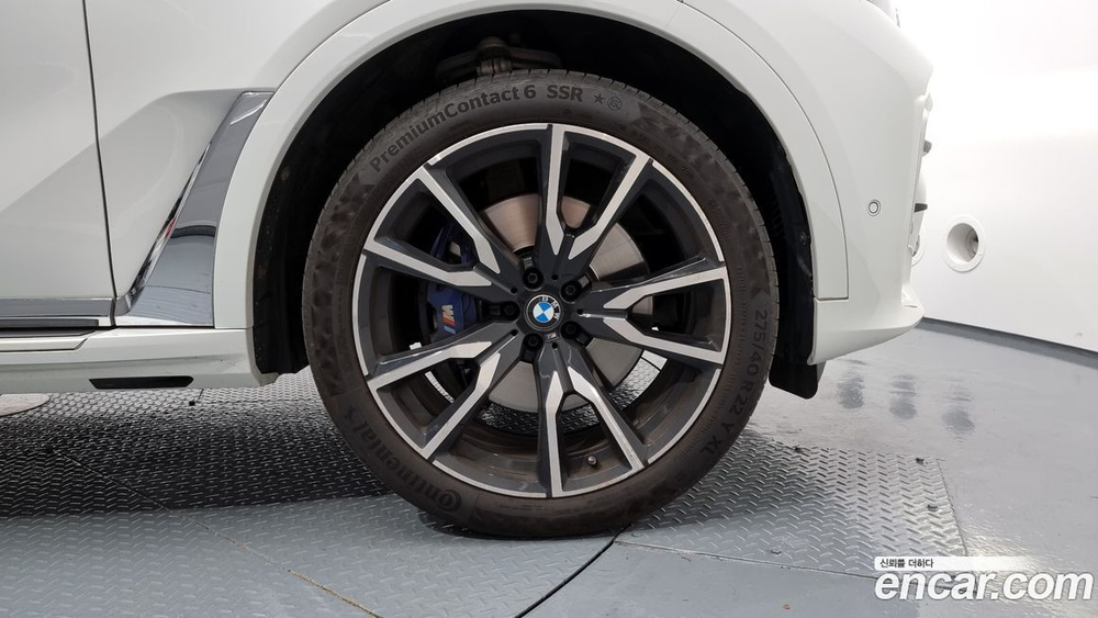 BMW X7 (G07) xDrive 40i M Sports 6-и местный (09.2020)