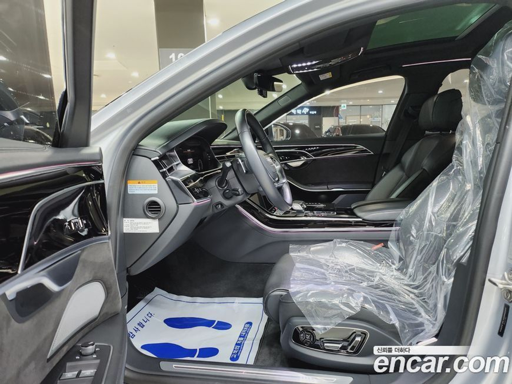 Audi A8 (D5) 55 TFSI Quattro LWB (12.2021)