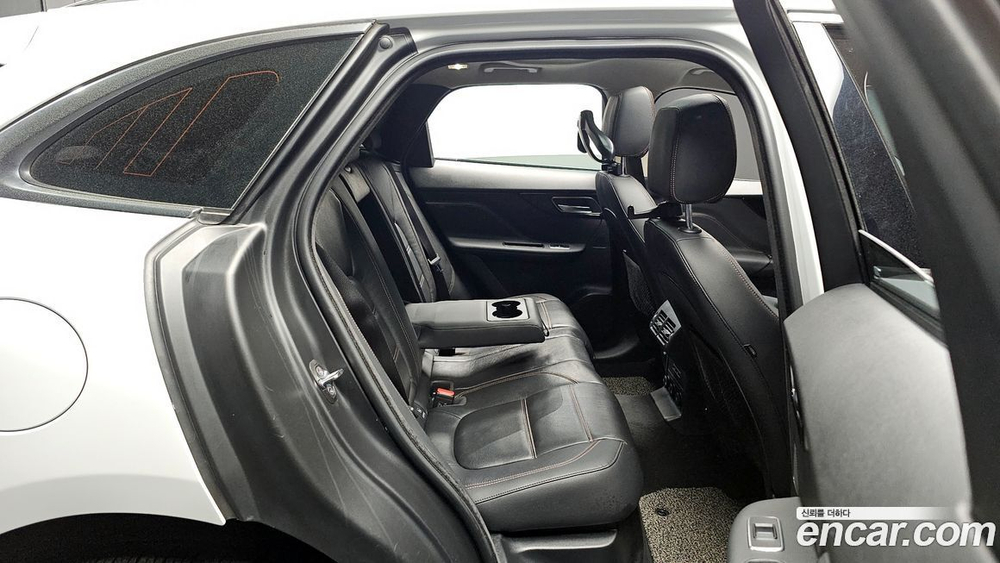 Jaguar F-PACE 20d Prestige (09.2019)
