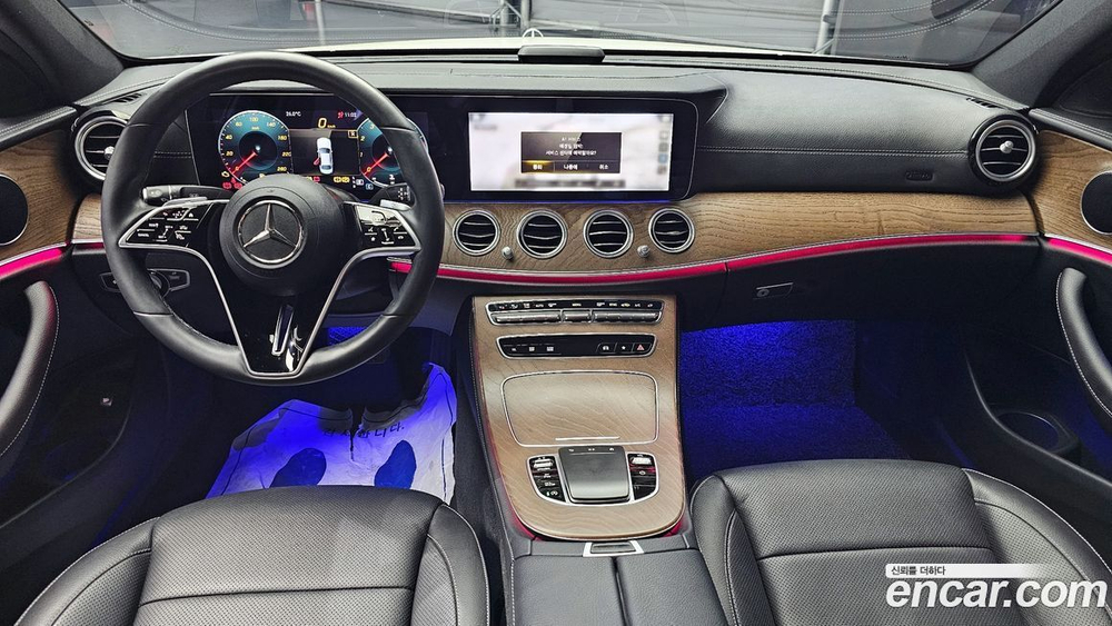 Mercedes-Benz E-Class W213 E250 Exclusive (03.2022)