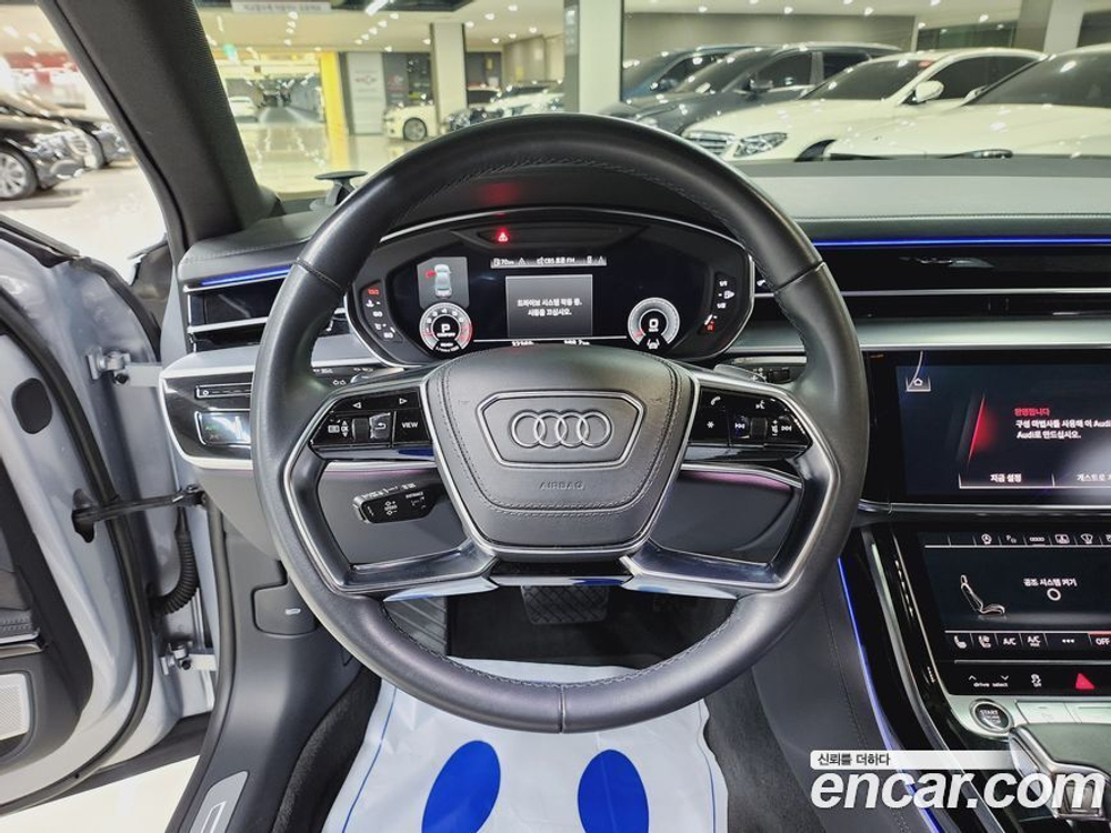 Audi A8 (D5) 55 TFSI Quattro LWB (12.2021)