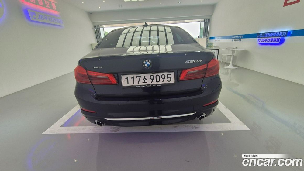 BMW 5 Series (G30) 520d xDrive Luxury Plus (11.2019)