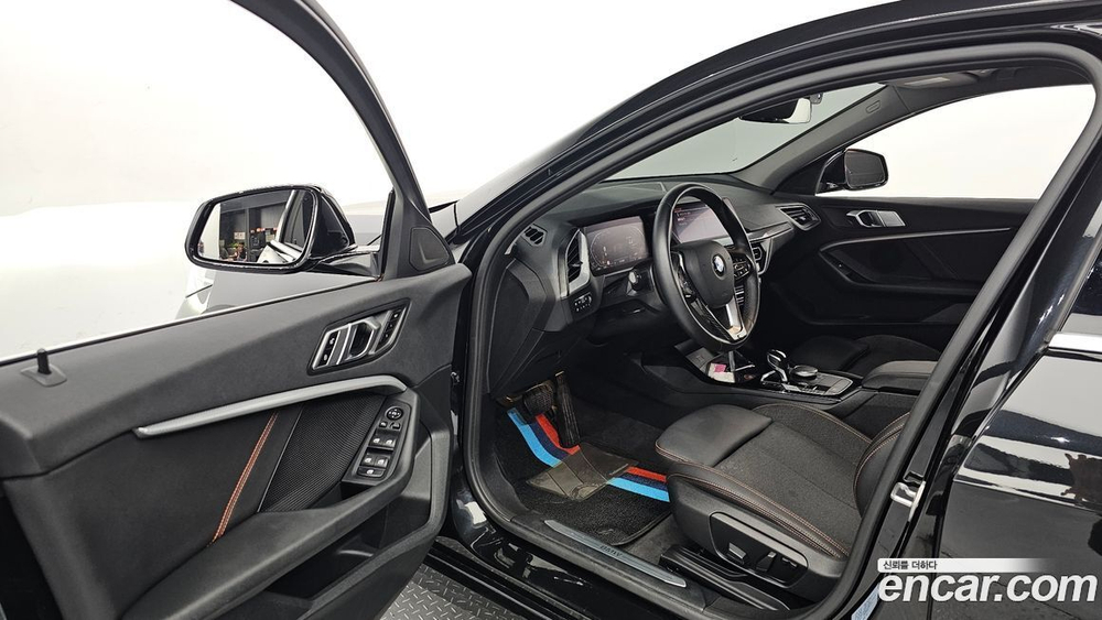 BMW 1 Series (F40) 118d Sports (01.2021)