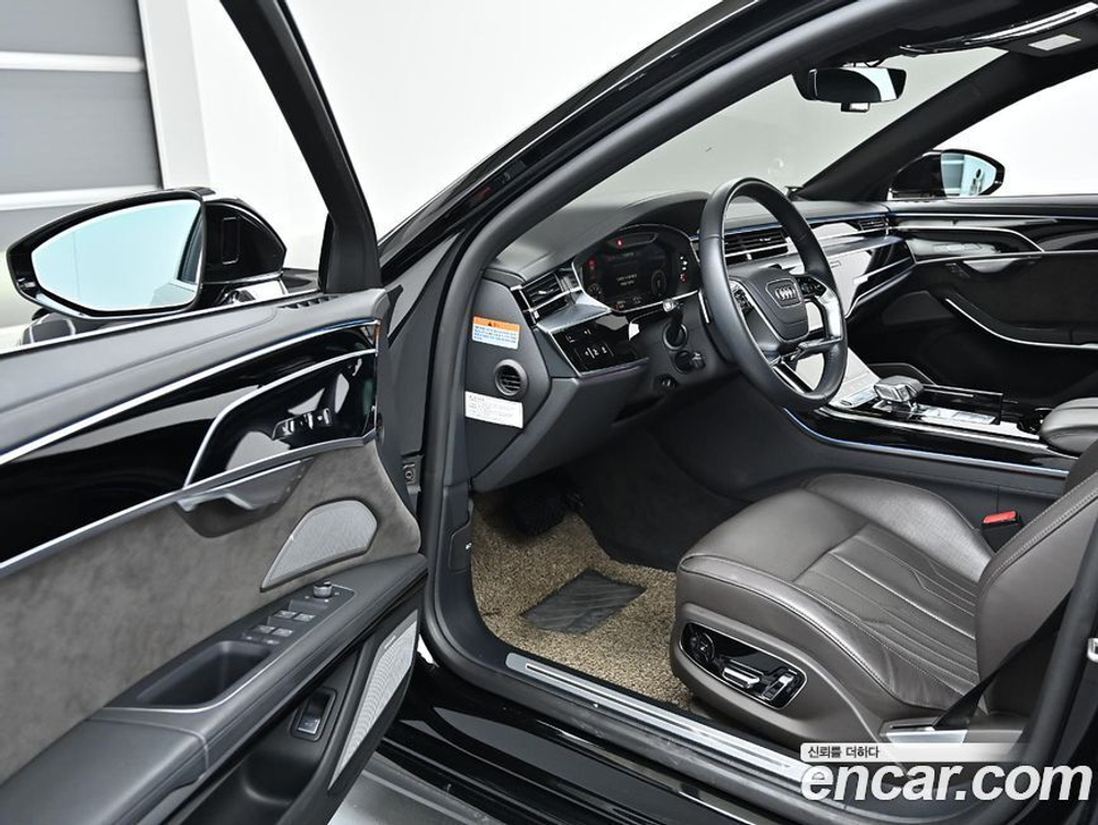 Audi A8 (D5) 55 TFSI Quattro Premium LWB (11.2021)