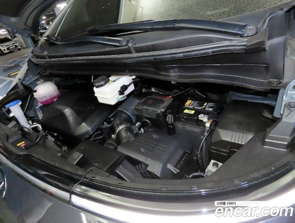 Hyundai Staria 라운지 9-и местный (11.2021)